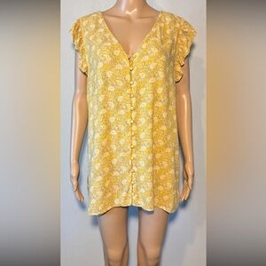 Gap Women's Blouse Size XL Tall Yellow Floral Short Flutter Sleeve Button Up